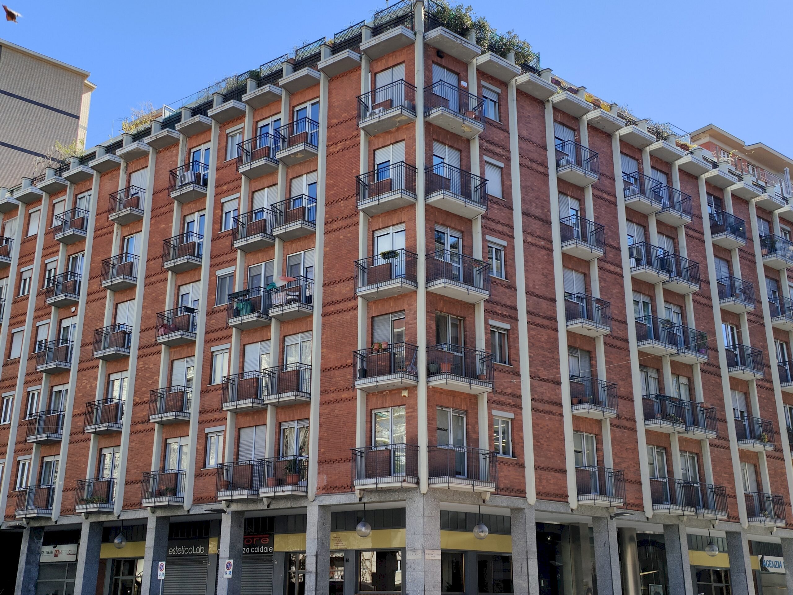 Three-room apartment 48, Corso Traiano, Torino (neighborhood Mirafiori Sud) - photo 2