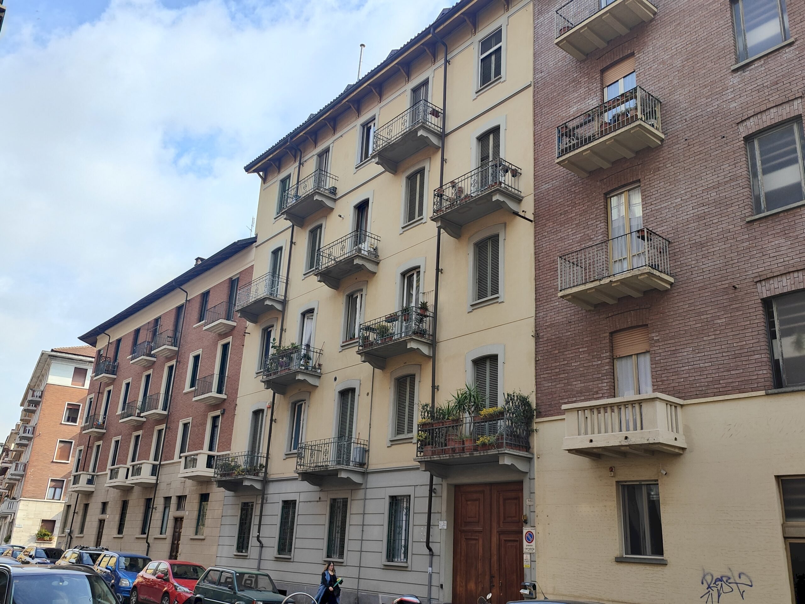 Four-room apartment 20, Via Piedicavallo, Torino (neighborhood Parella) - photo 1