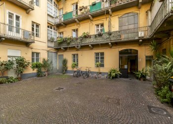 One-room apartment 36, Largo Saluzzo, Torino (neighborhood San Salvario) - photo 3