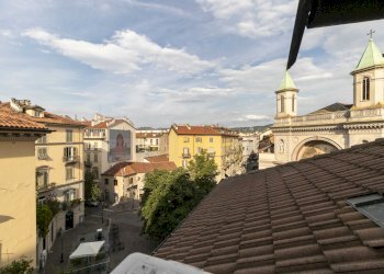One-room apartment 36, Largo Saluzzo, Torino (neighborhood San Salvario) - photo 8