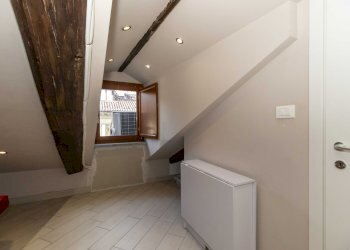 One-room apartment 36, Largo Saluzzo, Torino (neighborhood San Salvario) - photo 16