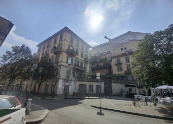One-room apartment 36, Largo Saluzzo, Torino (neighborhood San Salvario) - photo 1