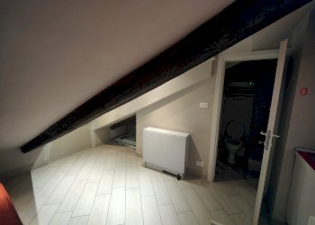 One-room apartment 36, Largo Saluzzo, Torino (neighborhood San Salvario) - photo 15