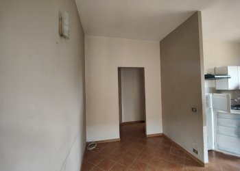 One-room apartment Strada Torino, Circoscrizione 8, Torino - photo 18