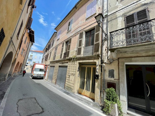 Portion of a house Zimone - photo 1
