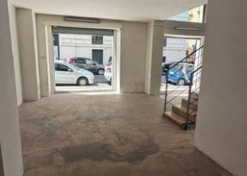 Interno non residenziale - Shop via Pietro Cavallini, Roma - photo 4