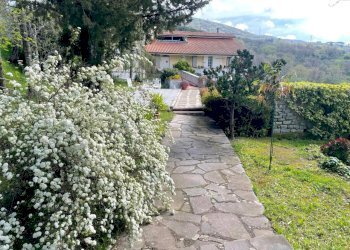 60c36587-c5f9-4e50-a145-5782b462e8de.jpg - Casa indipendente Castelnuovo Magra - foto 24