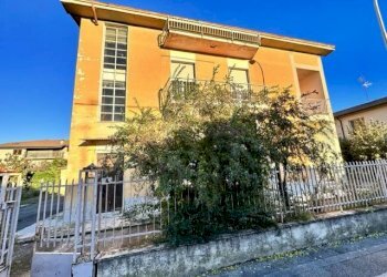 Apartment Castel Rozzone - photo 1