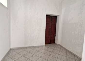 20231128_111142.jpg - Locale Commerciale Via Pesciatina, Lucca - foto 5