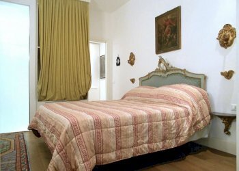 Camera matrimoniale - Two-room apartment Piazza del Grillo, Roma - photo 13