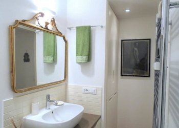 Bagno - Two-room apartment Piazza del Grillo, Roma - photo 16