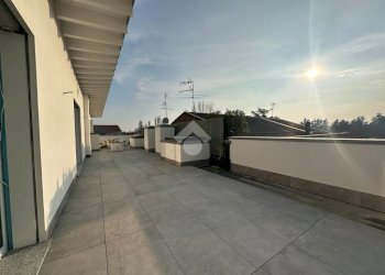 Attic Via XX Settembre, Carugate - photo 1