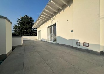 Attic Via XX Settembre, Carugate - photo 2