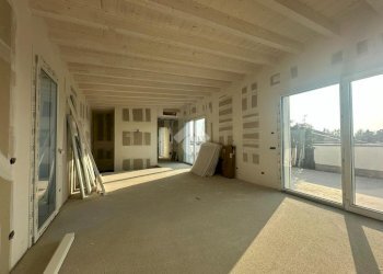 Attic Via XX Settembre, Carugate - photo 9