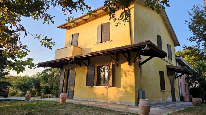 Villa Soliera - foto 1