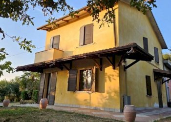 Villa Soliera - foto 1