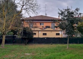 Porzione di casa Ravarino - foto 1
