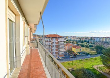 Via Vietta-01.jpg - Quadrilocale Via Vietta 2, Quiliano - foto 1