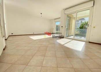 5acc540d-1c16-47c0-907a-cd1d14f627dd.jpg - Quadrilocale Strada Solaro 88, Sanremo - foto 7