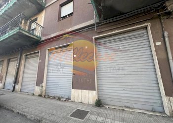 2a34c1f5-f262-4702-920d-2ff57108569f.jpg - Locale Commerciale Via Luigi Vanvitelli, Siracusa - foto 1