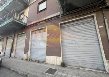 2bac2e83-f548-4b94-bb90-0a792a285f9f.jpeg - Locale Commerciale Via Luigi Vanvitelli, Siracusa - foto 2