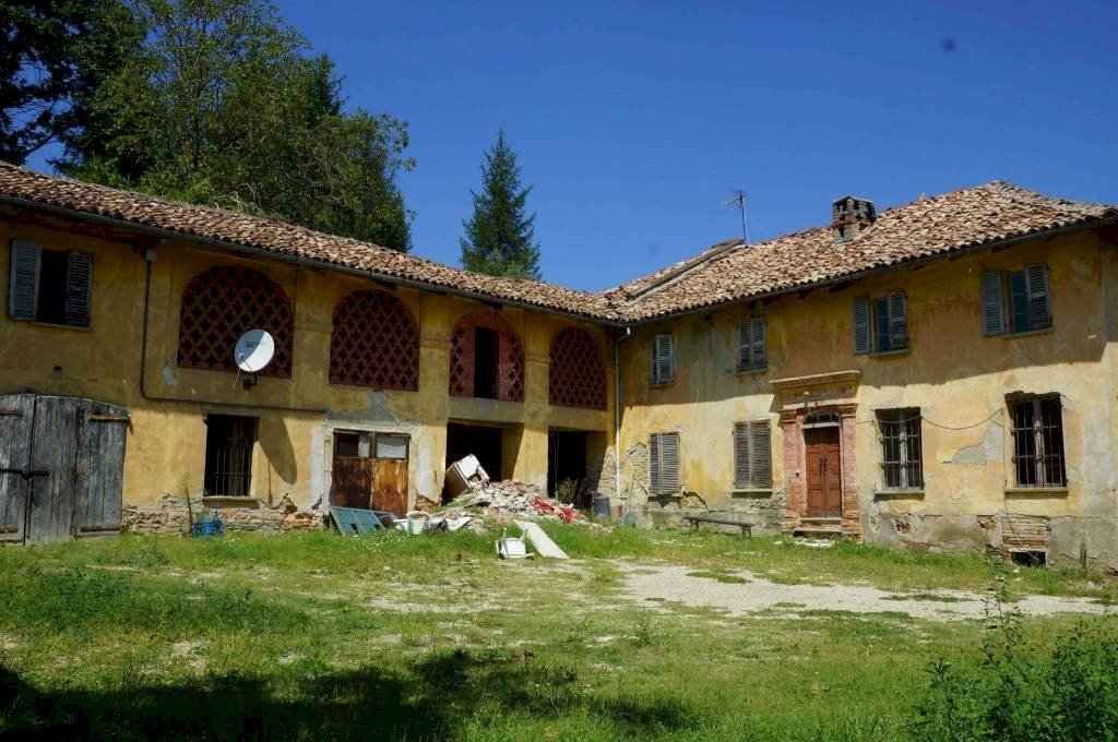 Facciata - Rustico via Calva, Calosso - foto 3