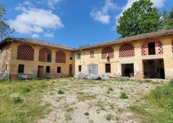 Rustico via Calva, Calosso - foto 1