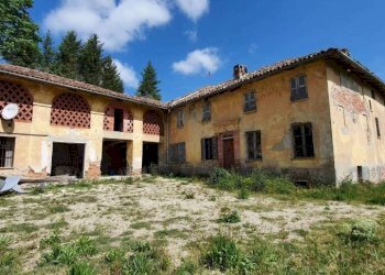 Facciata - Rustic via Calva, Calosso - photo 1