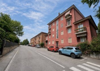 Facciata - Three-room apartment via Carnia, 71, Varese - photo 1