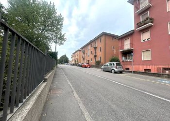 Zona - Three-room apartment via Carnia, 71, Varese - photo 3