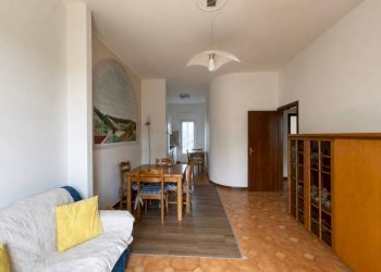 Salone - Three-room apartment via Carnia, 71, Varese - photo 7