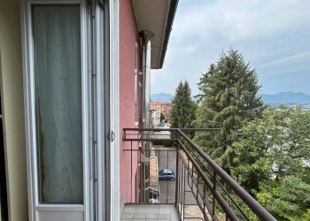Balcone - Three-room apartment via Carnia, 71, Varese - photo 23