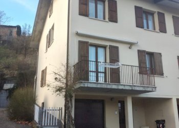 Terraced Villa Castelnovo ne' Monti - photo 1