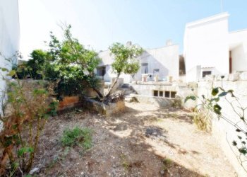 Giardino - Casa indipendente via Vittorio Veneto, Castrignano del Capo - foto 27