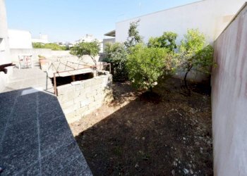 Giardino - Casa indipendente via Vittorio Veneto, Castrignano del Capo - foto 28