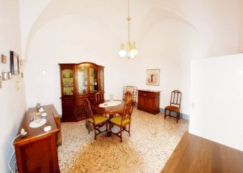 Sala da pranzo - Casa indipendente via Vittorio Veneto, Castrignano del Capo - foto 8