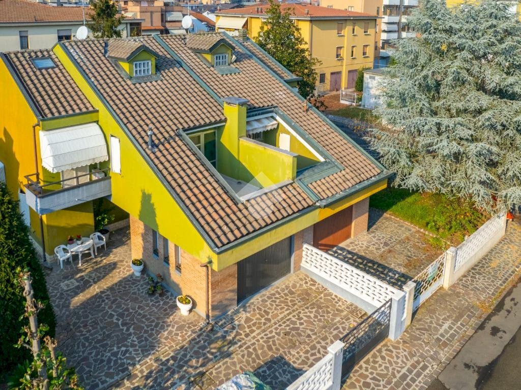 Terraced Villa Via Antonelli, Carpi - photo 1