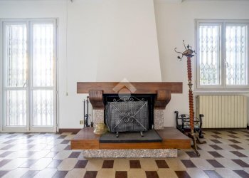 Villa a Schiera Via Antonelli, Carpi - foto 8