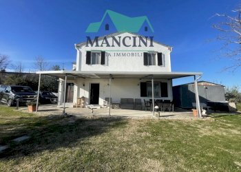 Casa indipendente VIA MADONNA DEL SOLE, Castelbellino - foto 4