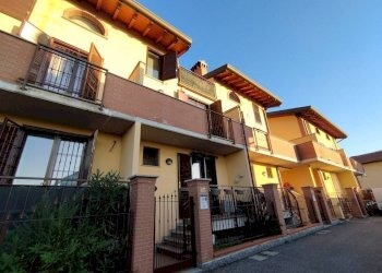 Facciata - Villa a Schiera via Milano, 77, Corbetta - foto 49