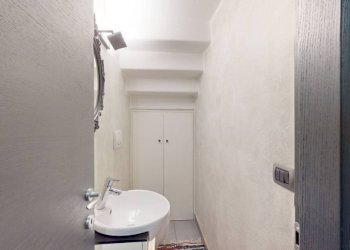 Bagno - Appartamento viale Padre Gian Battista Aguggiari, Varese - foto 25