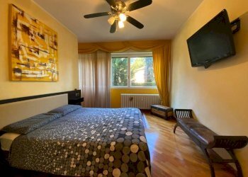 Camera - Appartamento viale Padre Gian Battista Aguggiari, Varese - foto 29