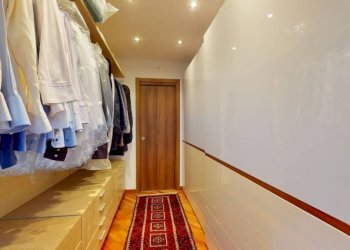 Cabina armadio - Appartamento viale Padre Gian Battista Aguggiari, Varese - foto 30