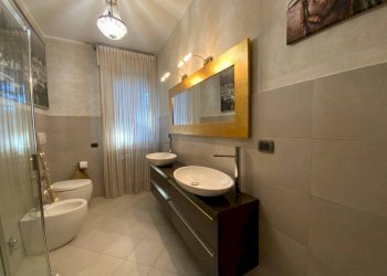 Bagno - Appartamento viale Padre Gian Battista Aguggiari, Varese - foto 46