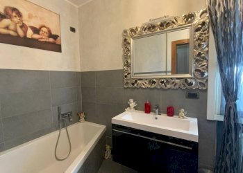 Bagno - Appartamento viale Padre Gian Battista Aguggiari, Varese - foto 49