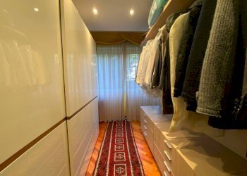 Cabina armadio - Appartamento viale Padre Gian Battista Aguggiari, Varese - foto 30