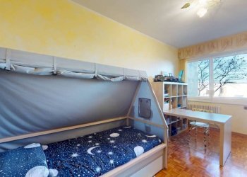 Camera da letto - Appartamento viale Padre Gian Battista Aguggiari, Varese - foto 32