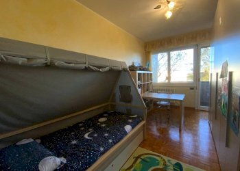 Camera da letto - Appartamento viale Padre Gian Battista Aguggiari, Varese - foto 41