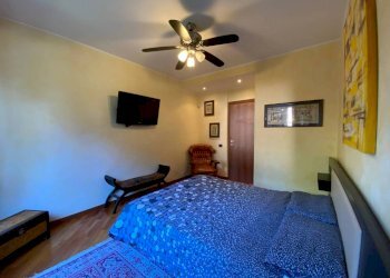Camera da letto - Appartamento viale Padre Gian Battista Aguggiari, Varese - foto 42