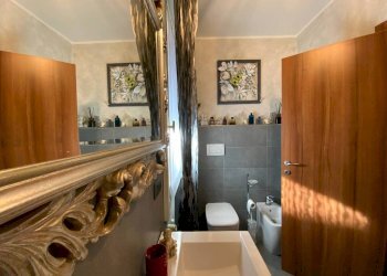 Bagno - Appartamento viale Padre Gian Battista Aguggiari, Varese - foto 43